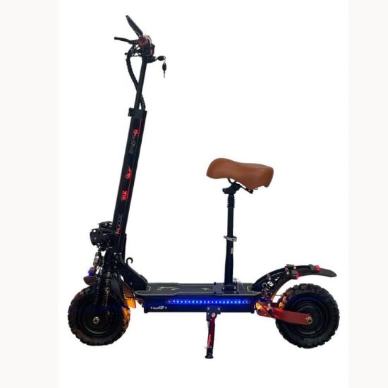 صورة سكوتر كهربائي بمقعد وتصميم مغامرات